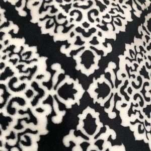Black and white oversized throw blanket